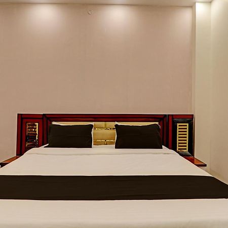 Bela Pratapgarh Hotel O Awadh International מראה חיצוני תמונה